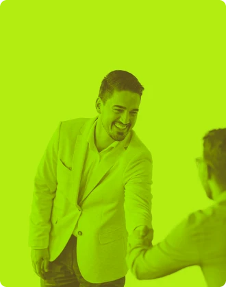 Poignée de main illustrant la gestion sociale, la paie et les ressources humaines